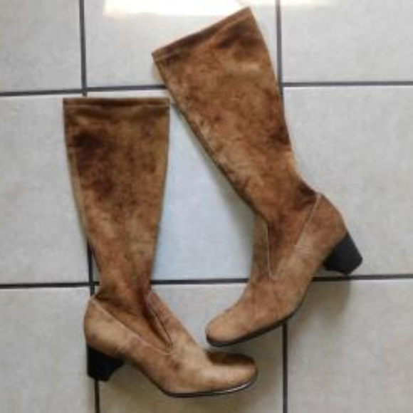 Franco Sarto Shoes - NWOT Franco Sarto Suede Knee High Boots